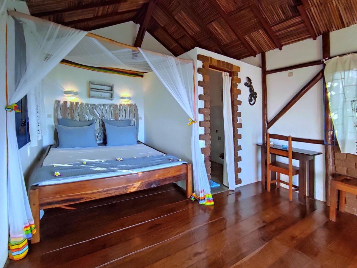 Le Grand Bleu Hotel Andilana Bagian luar foto